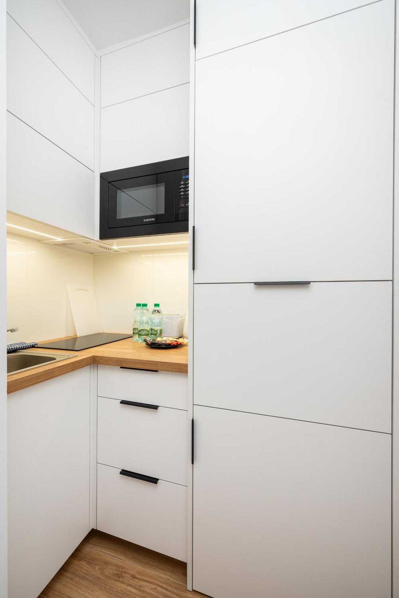Krasinski Garden Comfort Apartment Warsaw Exterior photo